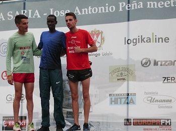 podium de los ganadores en la prueba de atletismo de Ordizia